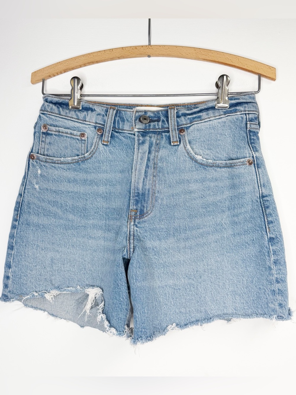 Abercrombie & Fitch the baggy short mid rise cut off denim size 25 0